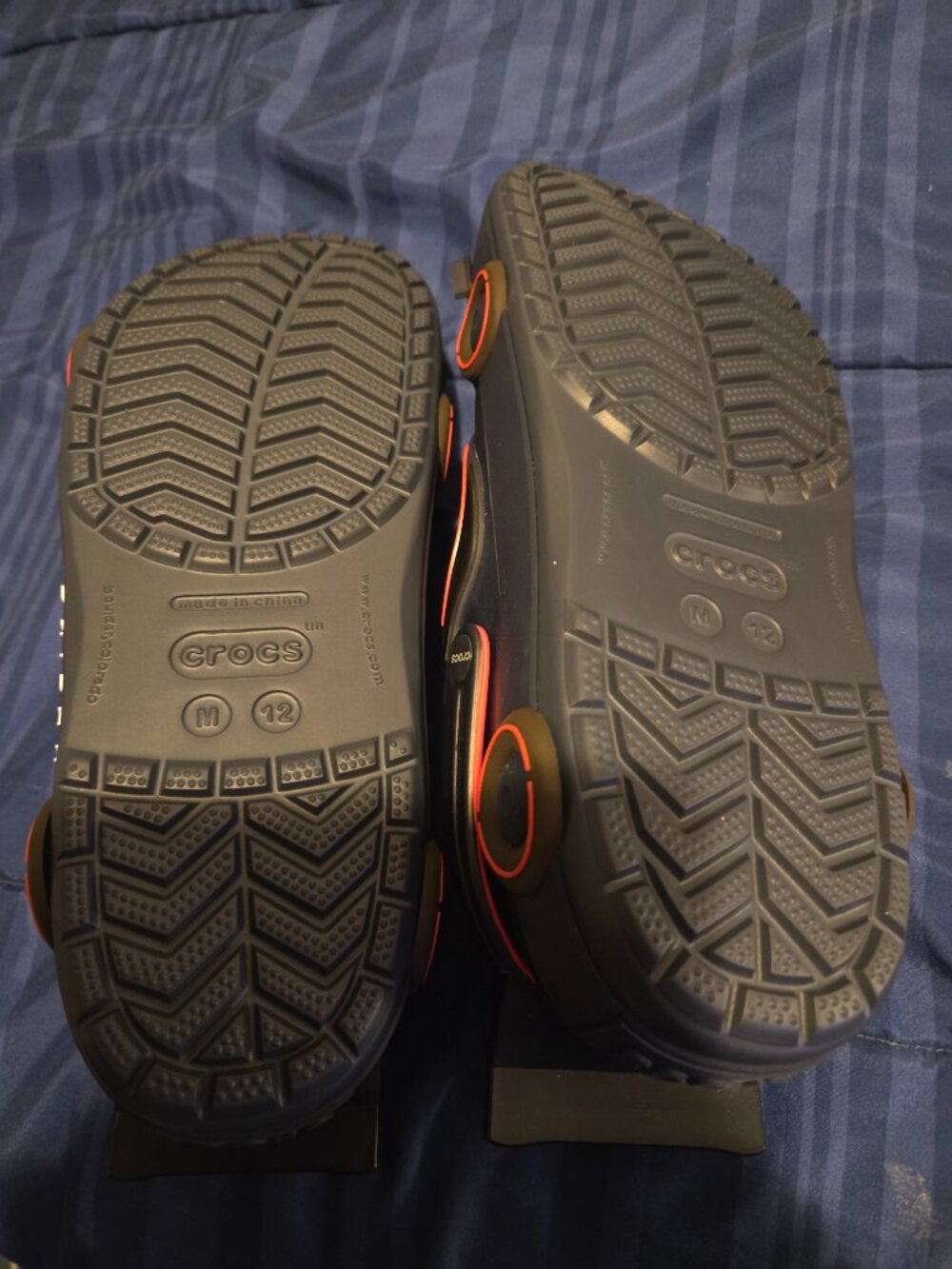 Red Bull Racing crocs - Picture 3 of 3